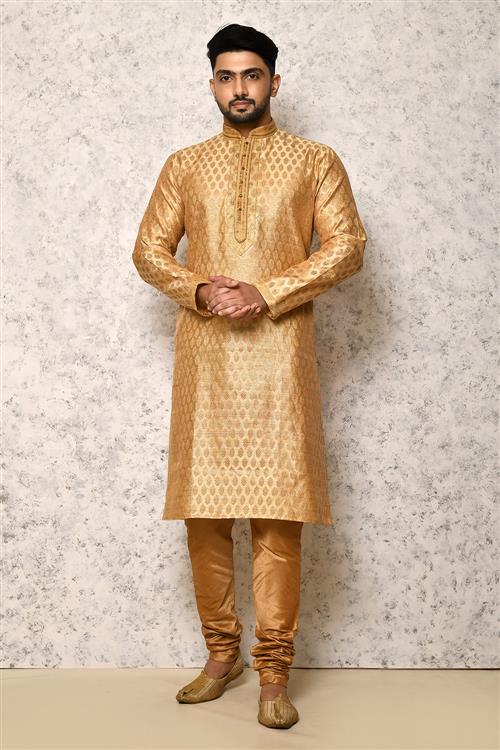 https://media.vinhemfashion.com/Images/RajsahiVol5BVLS4230ZN42H6VJP/image/designer